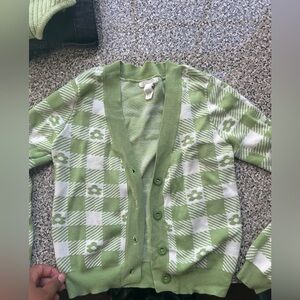 TILLY’S Full Tilt Green Checker Board Cardigan-Floral